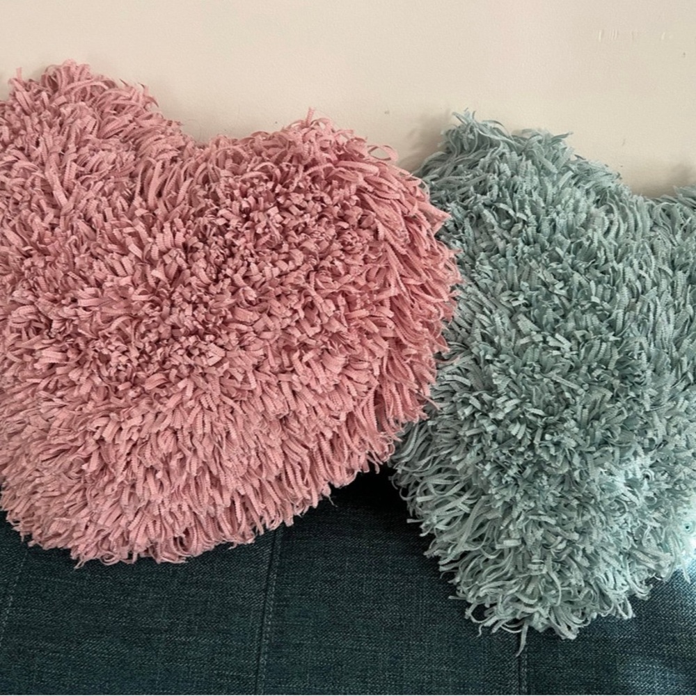 Shaggy heart pillows decor